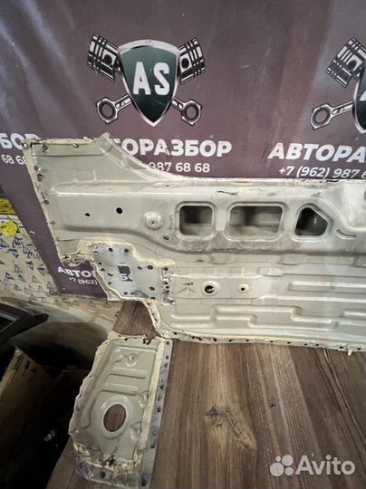 Панель задняя для Kia Quoris