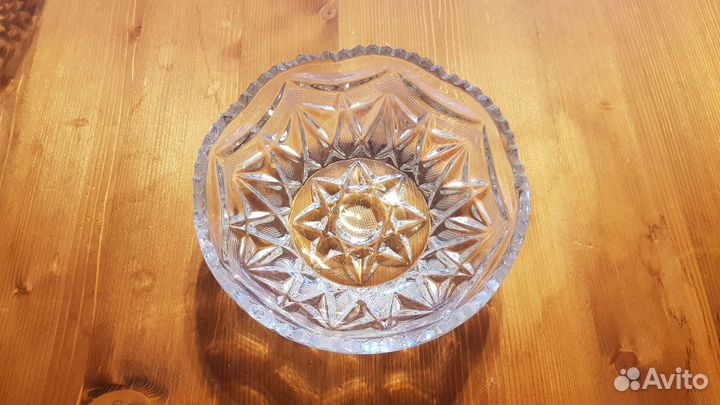 Ваза хрустальная