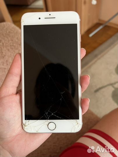 Телефон iPhone 7 plus