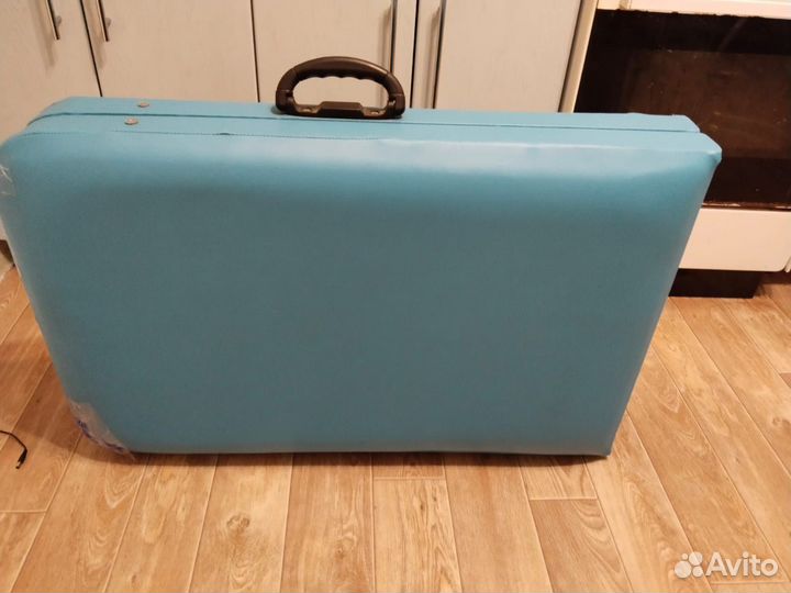 Массажный стол (кушетка ) бу