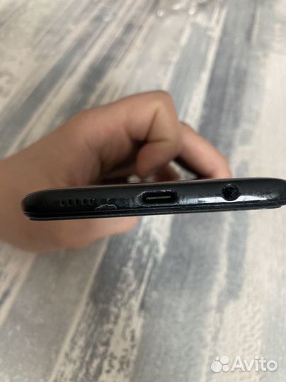 Samsung Galaxy A50, 4/64 ГБ