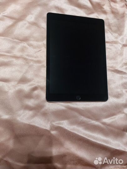 iPad pro 9.7 32 gb wifi +cellular(авито доставка )