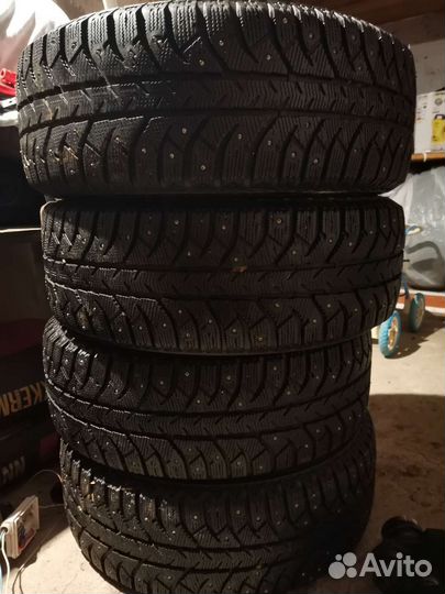 Bridgestone Ice Cruiser 7000 205/60 R16 92T
