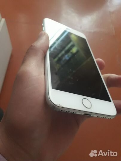 Телефон iPhone 7 plus