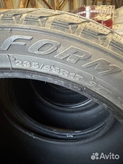 Goform W766 235/45 R17 97