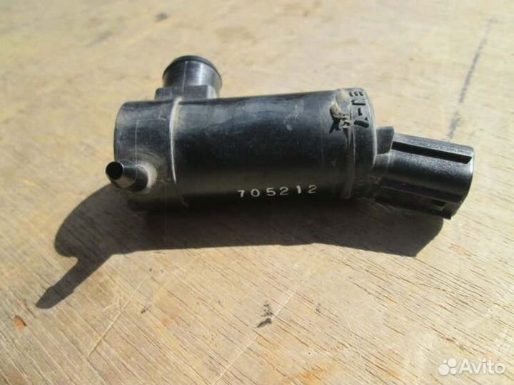 Мотор бачка омывателя Subaru Legacy BP5 EJ204