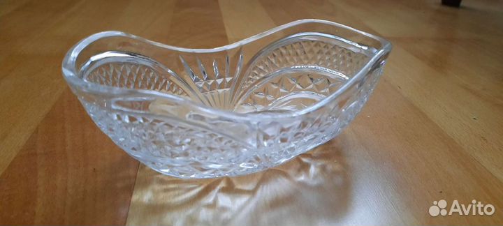 Вазы, рюмки хрусталь. стаканы