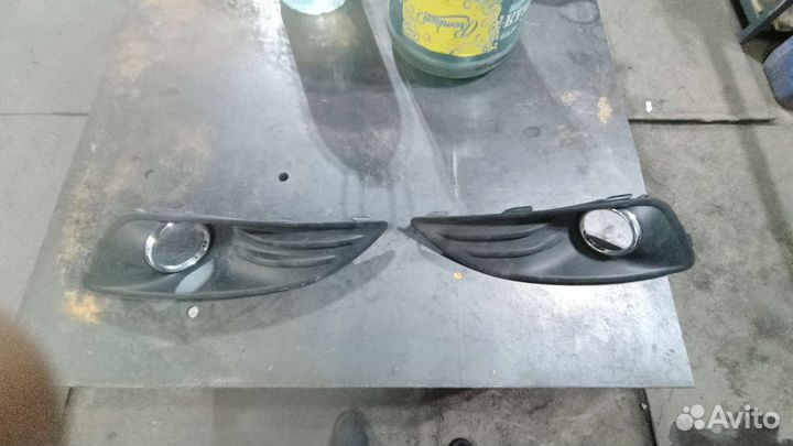 Решетки в бампер ford fiesta 6