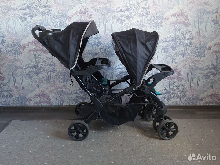 Коляска для двойни или погодок