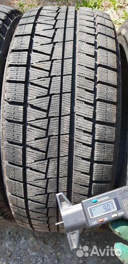 Bridgestone Blizzak Revo GZ 225/50 R17