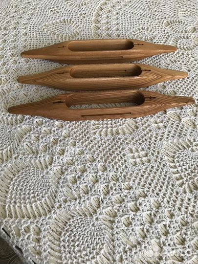 Челнок ткацкий