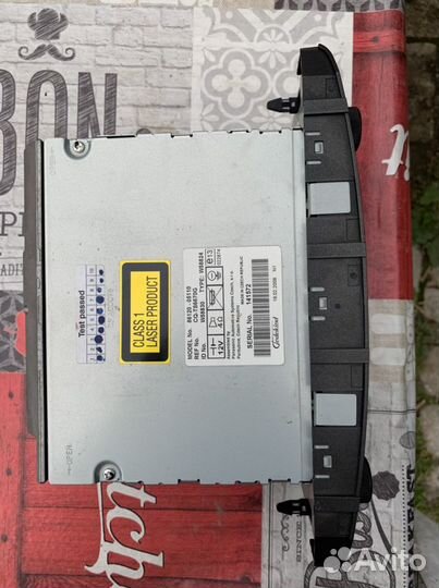 Магнитофон Toyota Avensis 2