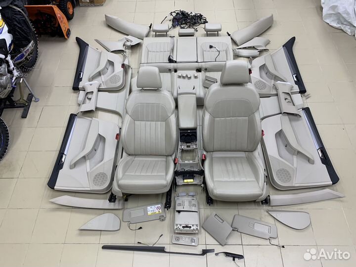 Кожаный салон skoda superb III