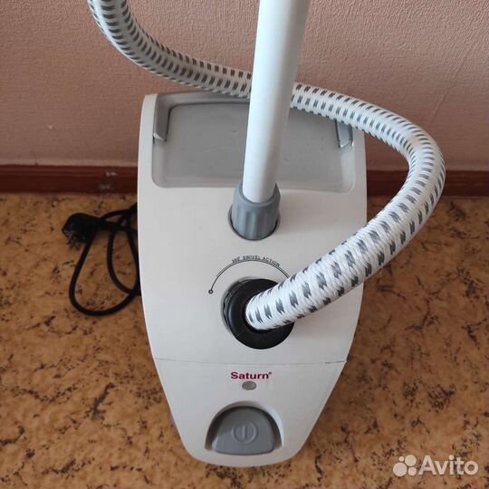 Паровой утюг Saturn