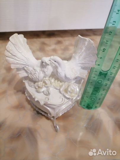 Шкатулка голуби