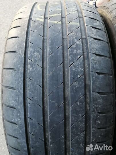 Bridgestone Turanza T001 255/40 R20