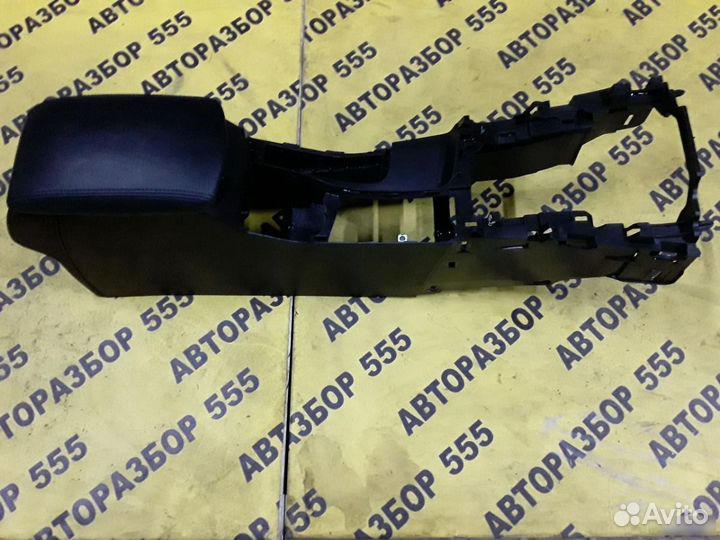 Citroen C4 II Подлокотник с консолью