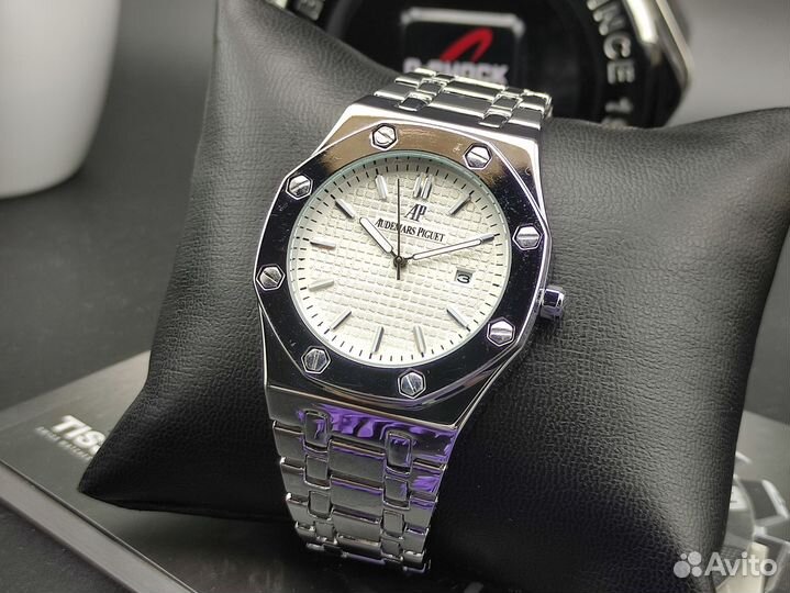 Наручные часы Audemars Piguet octagonal