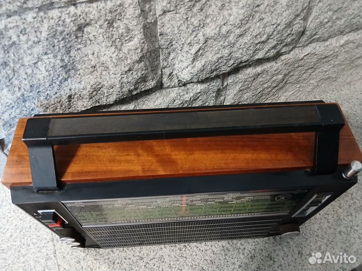 Радиоприемник Океан 205. СССР