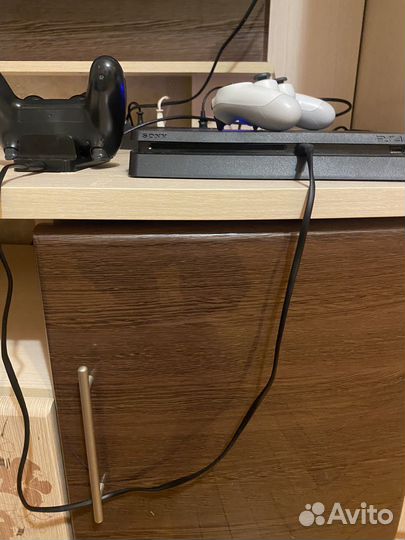 Sony PS4 slim 1tb