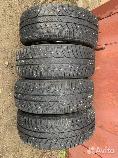 Колеса в сборе r16 зимние на ford