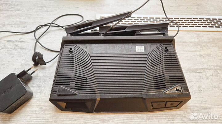 Роутер Asus RT AC87U