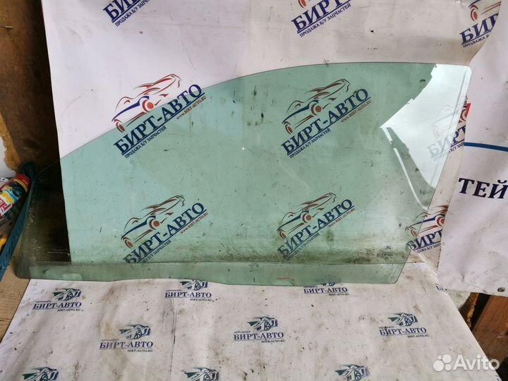 Стекло двери передней левой Ford Mondeo III (2000—