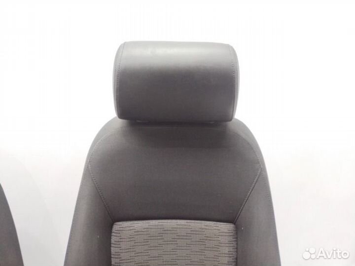 Сиденья комплект Skoda Octavia A5 1.8 cdab 2011