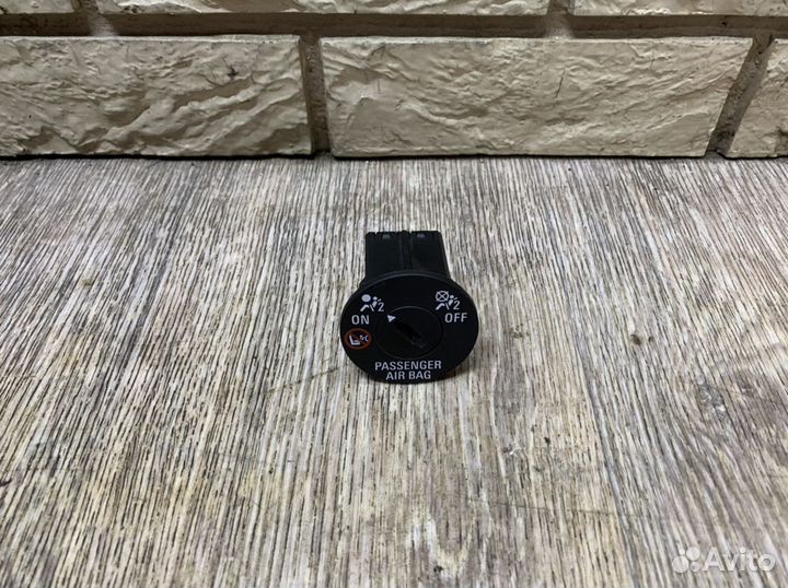 Opel Mokka 2012 - Выключатель пассажирской AIR BAG