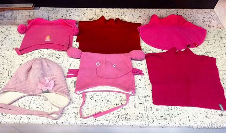 Шлемы, манишки, шапки, варежки, краги, перчатки