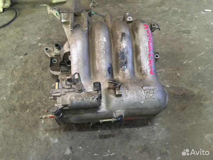 Коллектор впускной (Honda CR-V)