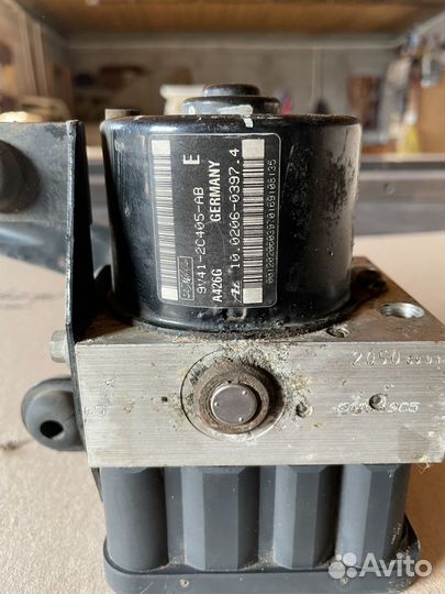 Блок ABS Ford Kuga 1