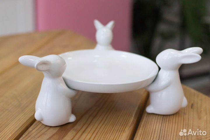 Конфетница с кроликами - подставка для кулича