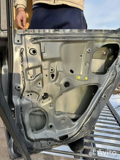 Toyota corolla 150 дверь задняя правая