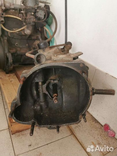 Коробка передач на Баркас В 1000