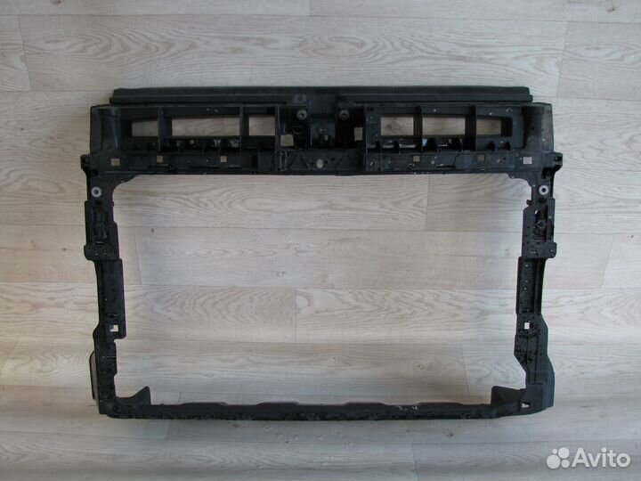 Volkswagen Tiguan 2 Панель передняя телевизор