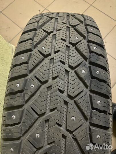 R17 Kormoran SUV Stud 225/65, PCD 5x114.3 DIA 60.1