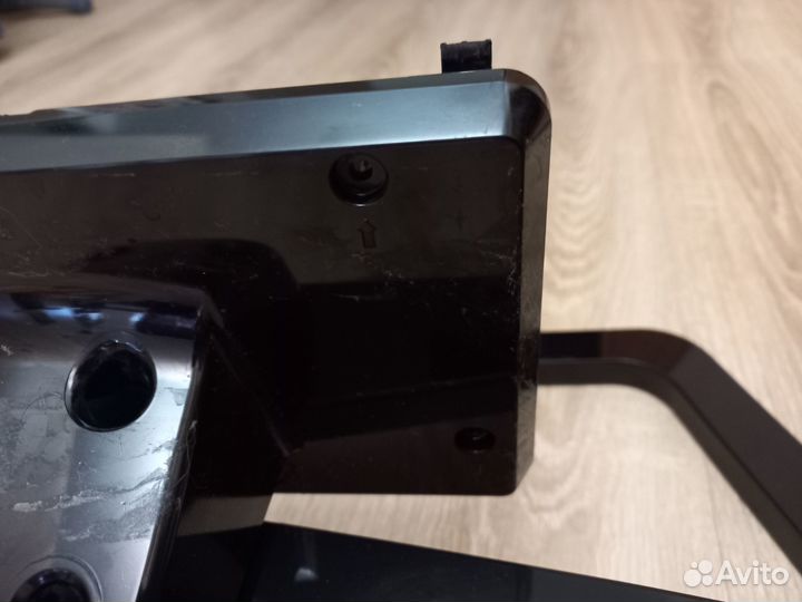 Подставка для TV LG 42LM640T-ZA следы скотча