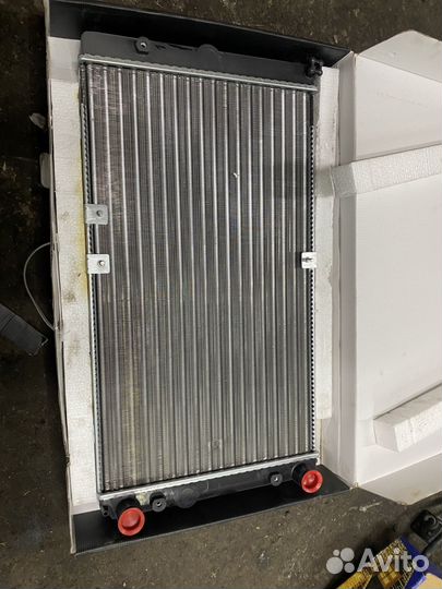 Радиатор от приоры