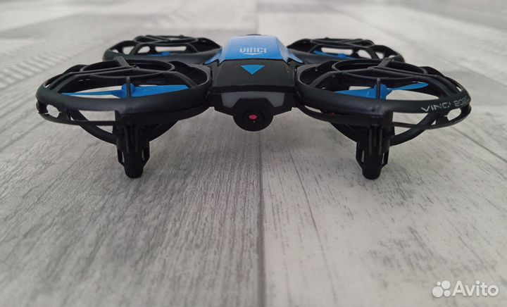 Квадрокоптер с камерой