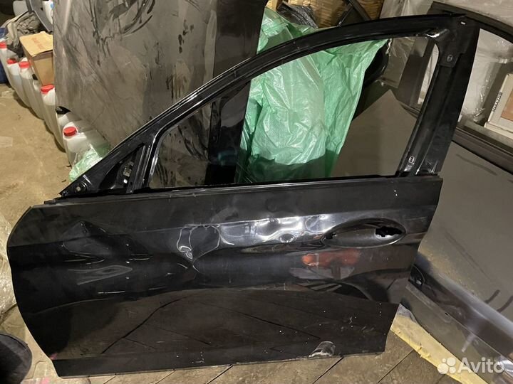Передняя левая дверь BMW G30