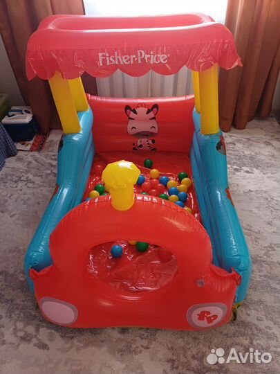 Надувной паровоз с шариками