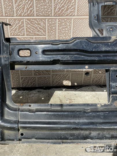 Усилитель бампера переднего Opel Antara