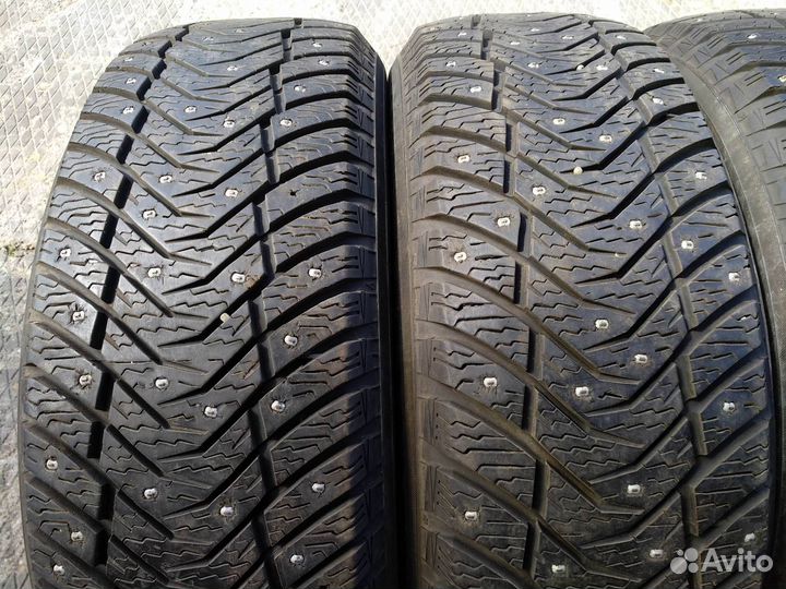 Yokohama Ice Guard IG65 215/60 R17 100T