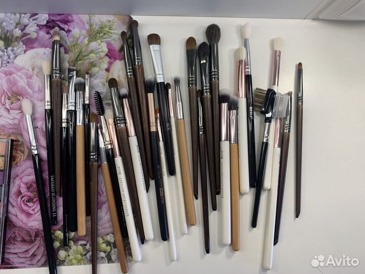 Кисти для макияжа