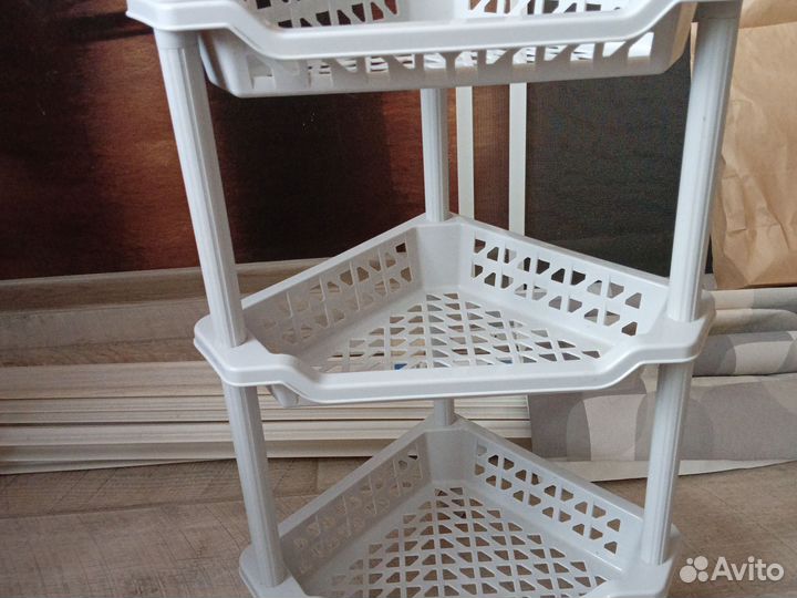 Полочка для ванной угловая