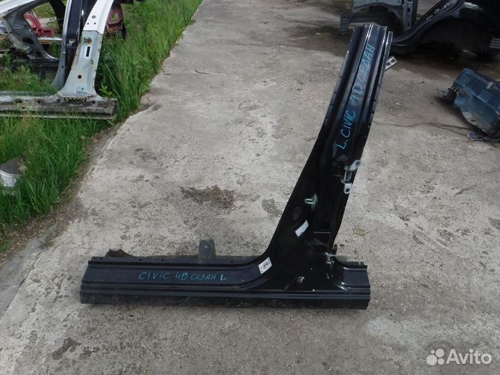 Стойка средняя левая + порог Honda Civic 4D 2007