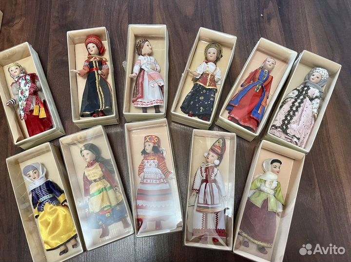 Коллекционная кукла фарфоровая