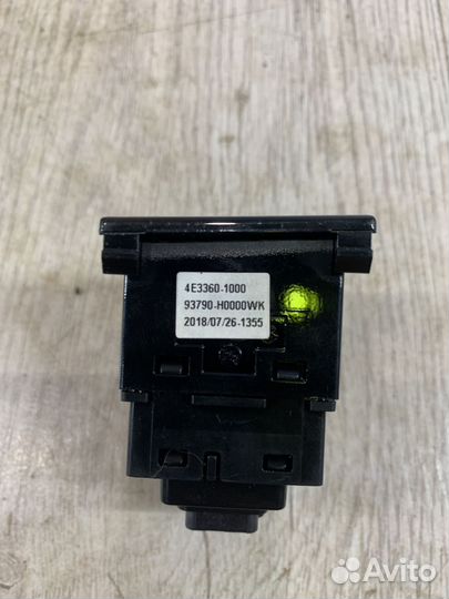 Кнопка аварийной сигнализации KIA RIO X-line