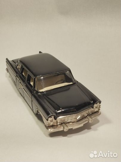 Чайка газ-13. А 15 с ми